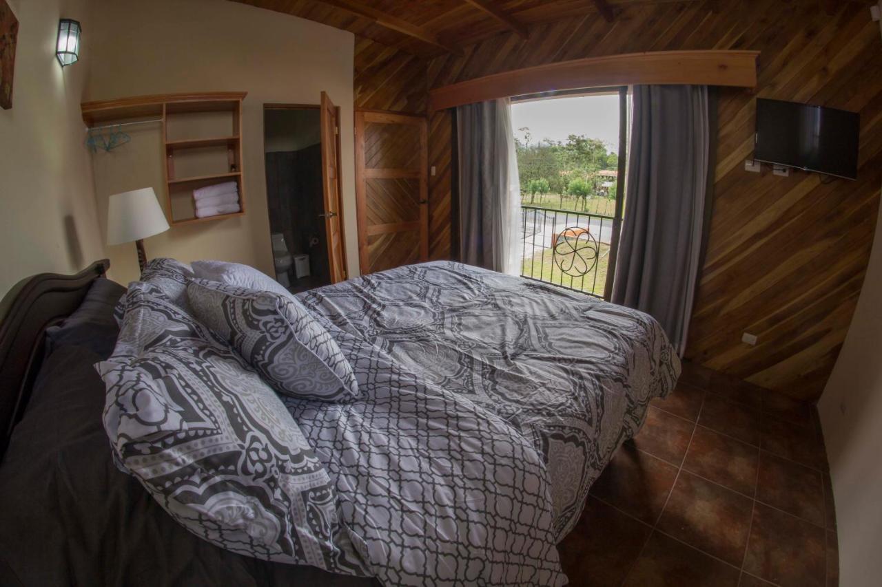Villas Fernanda La Fortuna Екстер'єр фото